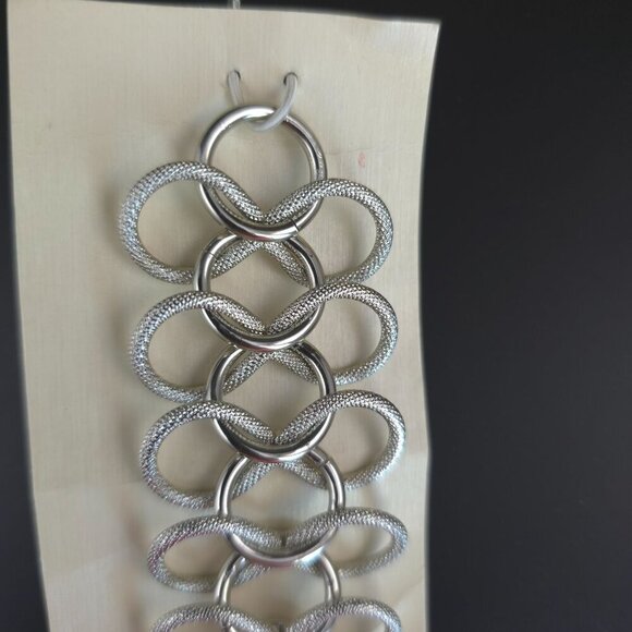 Vintage 80's Lisa Jewels Silver Chain Link Bracelet With Toggle Clasp - Picture 3 of 8